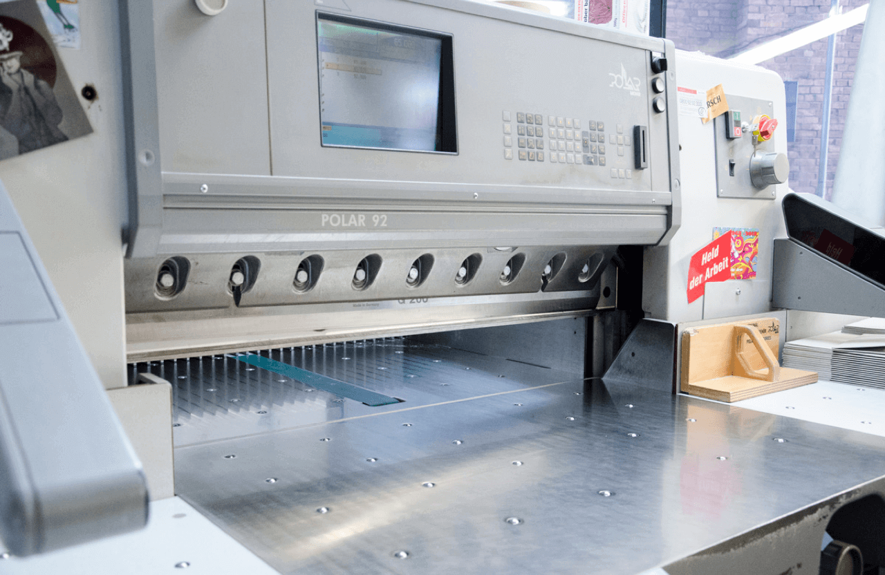 Schneidemaschine der Druckerei